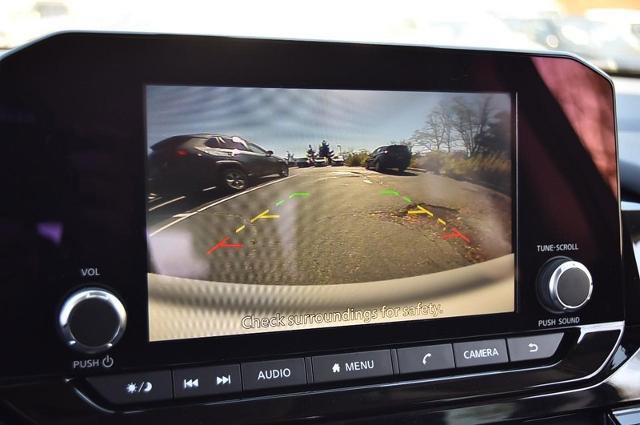 New 2025 Nissan Pathfinder SV image 13