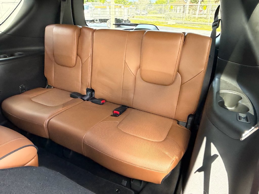 Used 2024 INFINITI QX80 Sensory AWD/4WD image 12