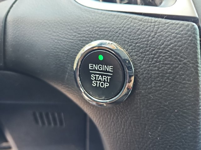 Used 2019 Ford Edge SEL w/ Equipment Group 201A FWD image 29