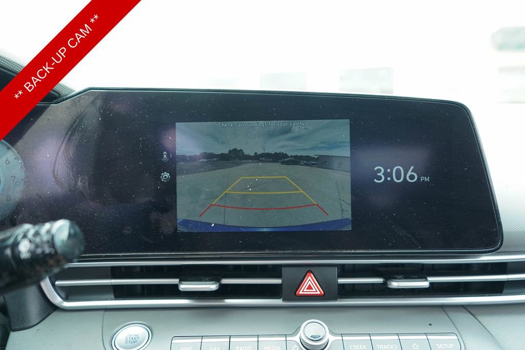 Used 2023 Hyundai Elantra SEL w/ Convenience Package image 19