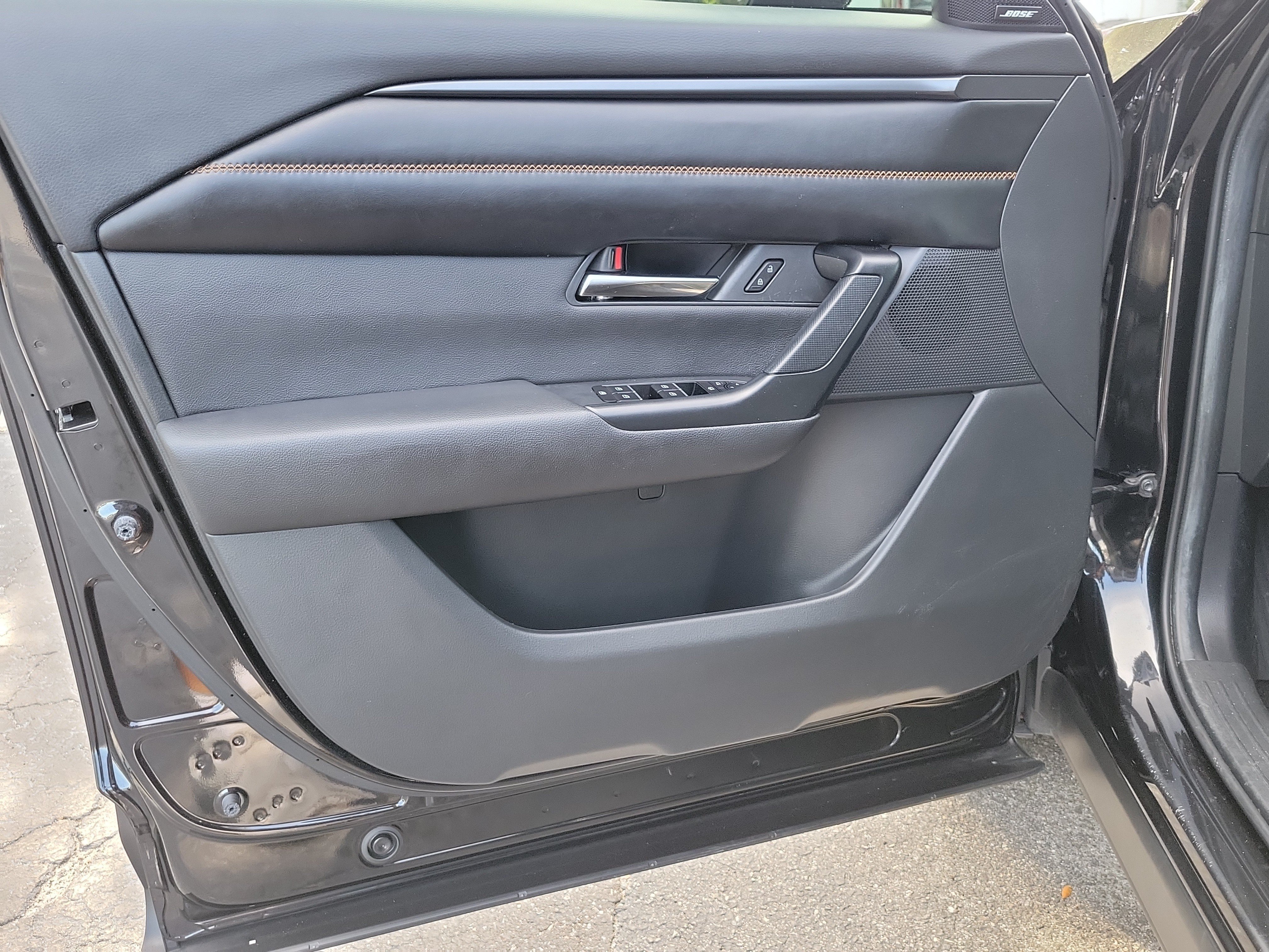 Used 2023 MAZDA CX-50 AWD 2.5 S w/ Premium Plus Pkg image 17