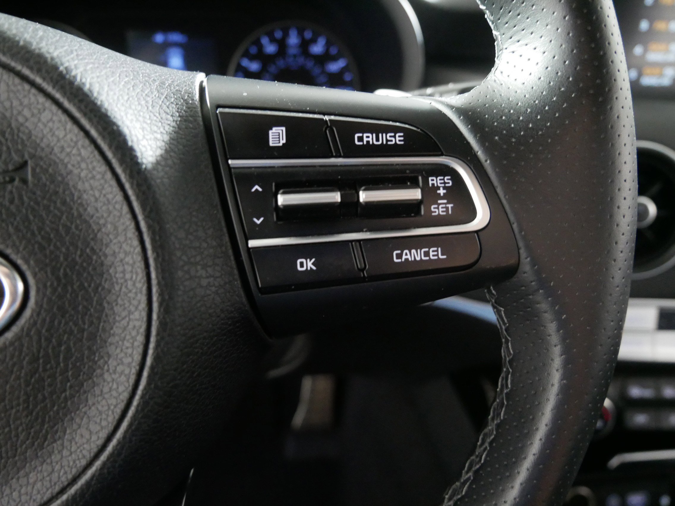 Used 2020 Kia Stinger GT-Line w/ Sun & Sound Package image 28