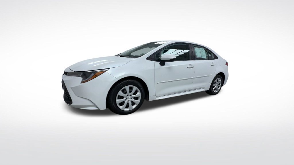 Certified 2024 Toyota Corolla LE FWD image 5