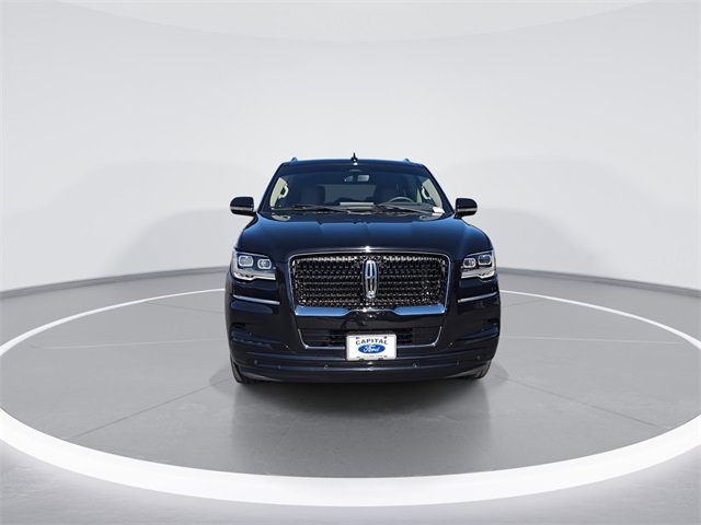 Used 2022 Lincoln Navigator Reserve image 3