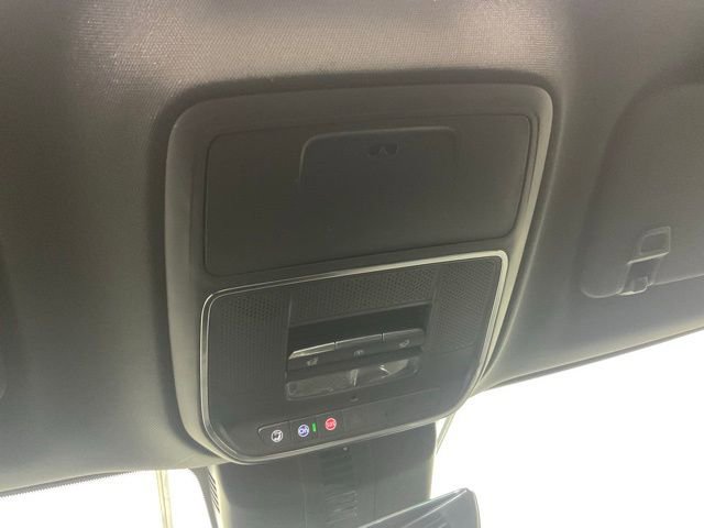 Used 2024 GMC Acadia Denali w/ Super Cruise Package image 16