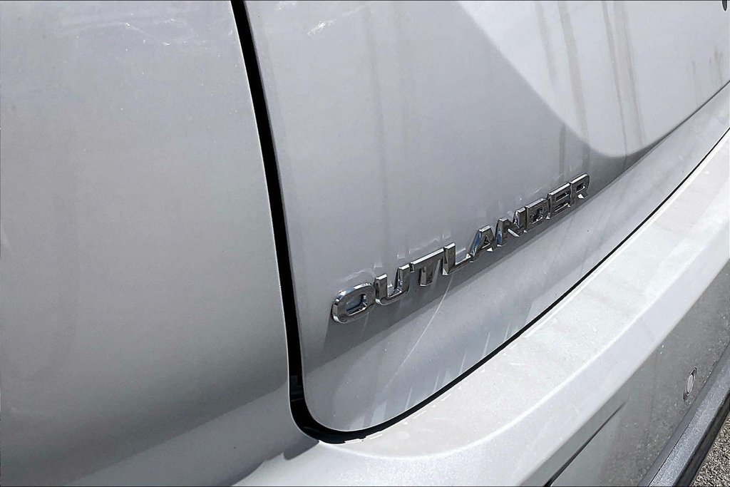 New 2026 Mitsubishi Outlander SEL AWD/4WD image 11