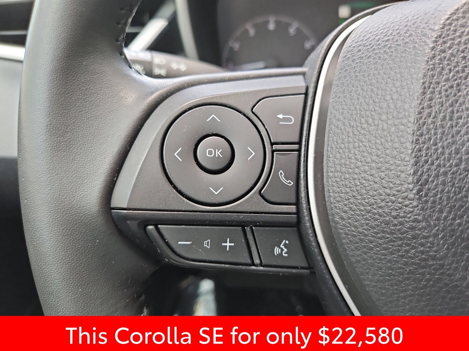 Used 2023 Toyota Corolla SE FWD image 30