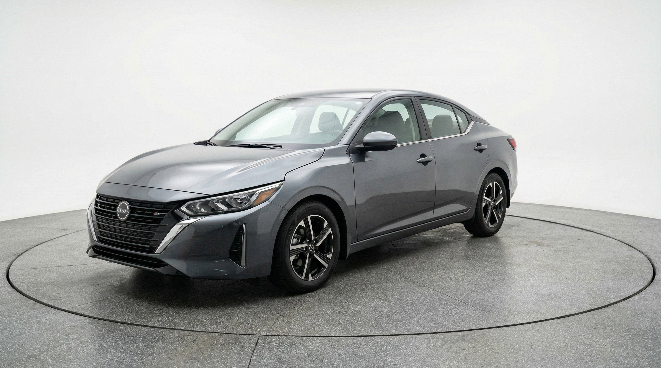 Used 2025 Nissan Sentra SV image 3