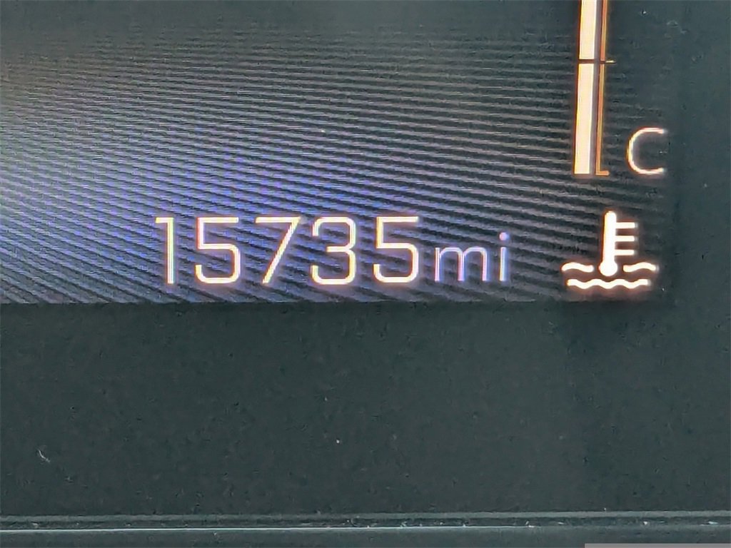 Certified 2025 Chevrolet Trax LT image 29