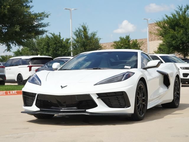 Used 2025 Chevrolet Corvette Stingray Convertible w/ 1LT RWD image 3