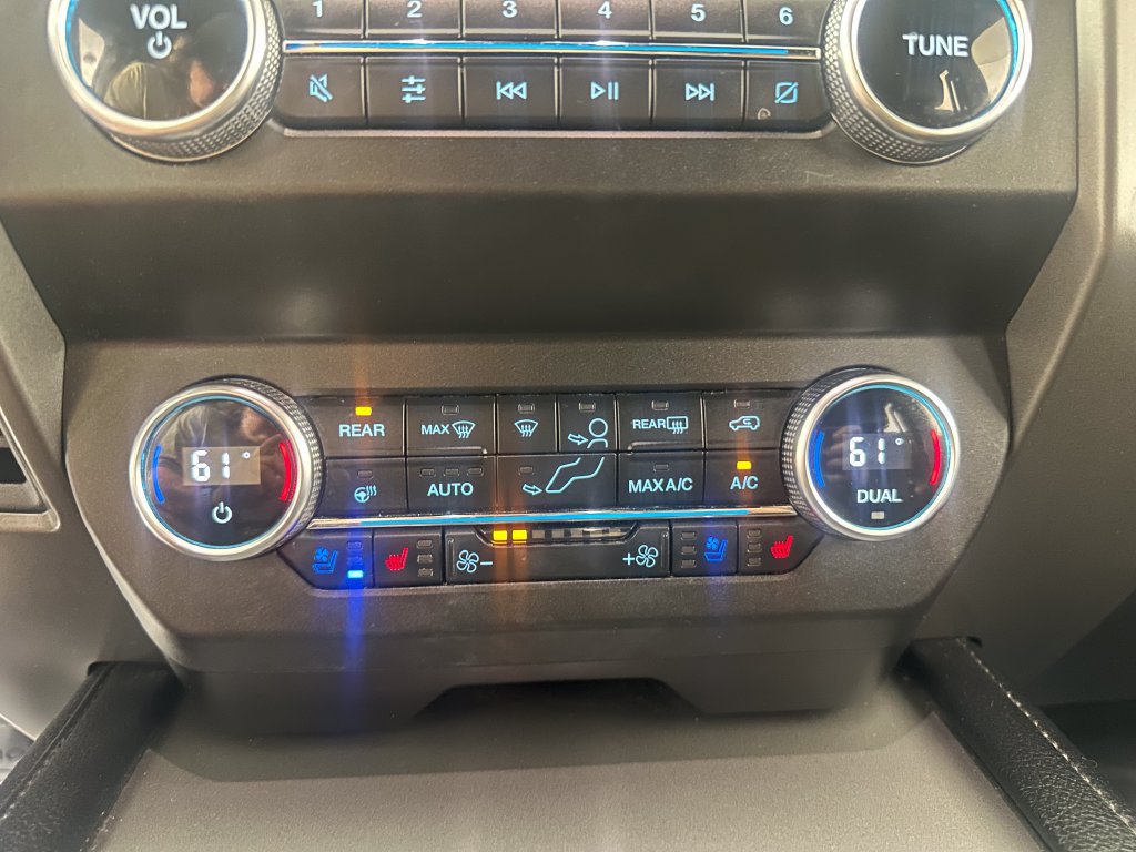 Used 2019 Ford Expedition XLT w/ Equipment Group 202A RWD image 35