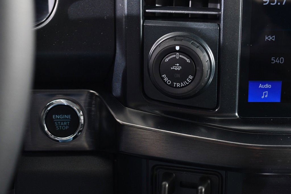 New 2026 Ford F350 Lariat w/ Black Appearance Package image 30