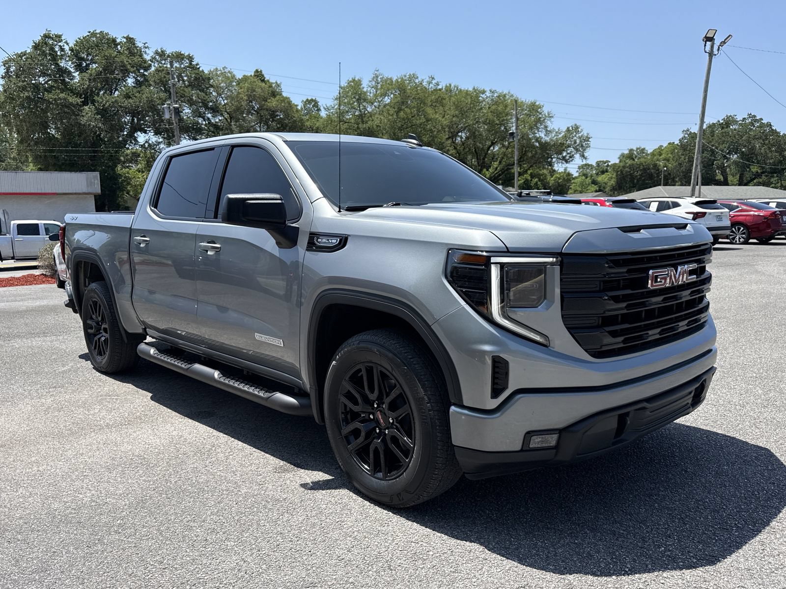 Used 2024 GMC Sierra 1500 Elevation AWD/4WD image 7