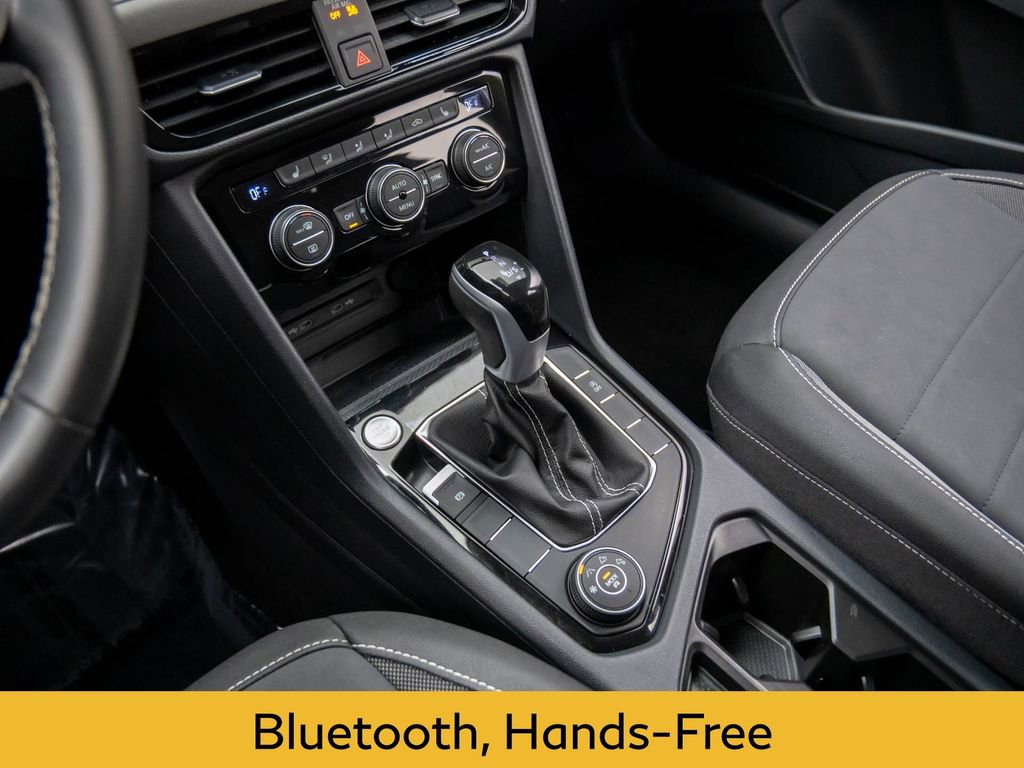 Used 2024 Volkswagen Taos SE image 11