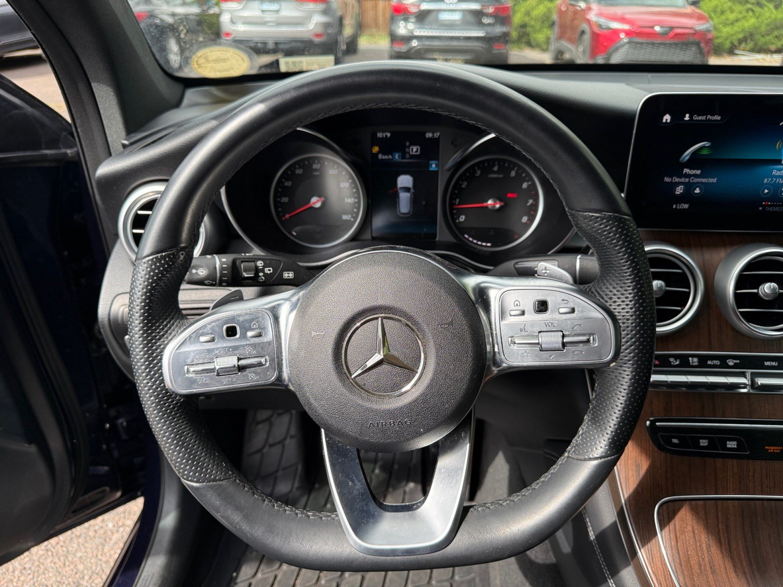Used 2021 Mercedes-Benz GLC 300 4MATIC image 9