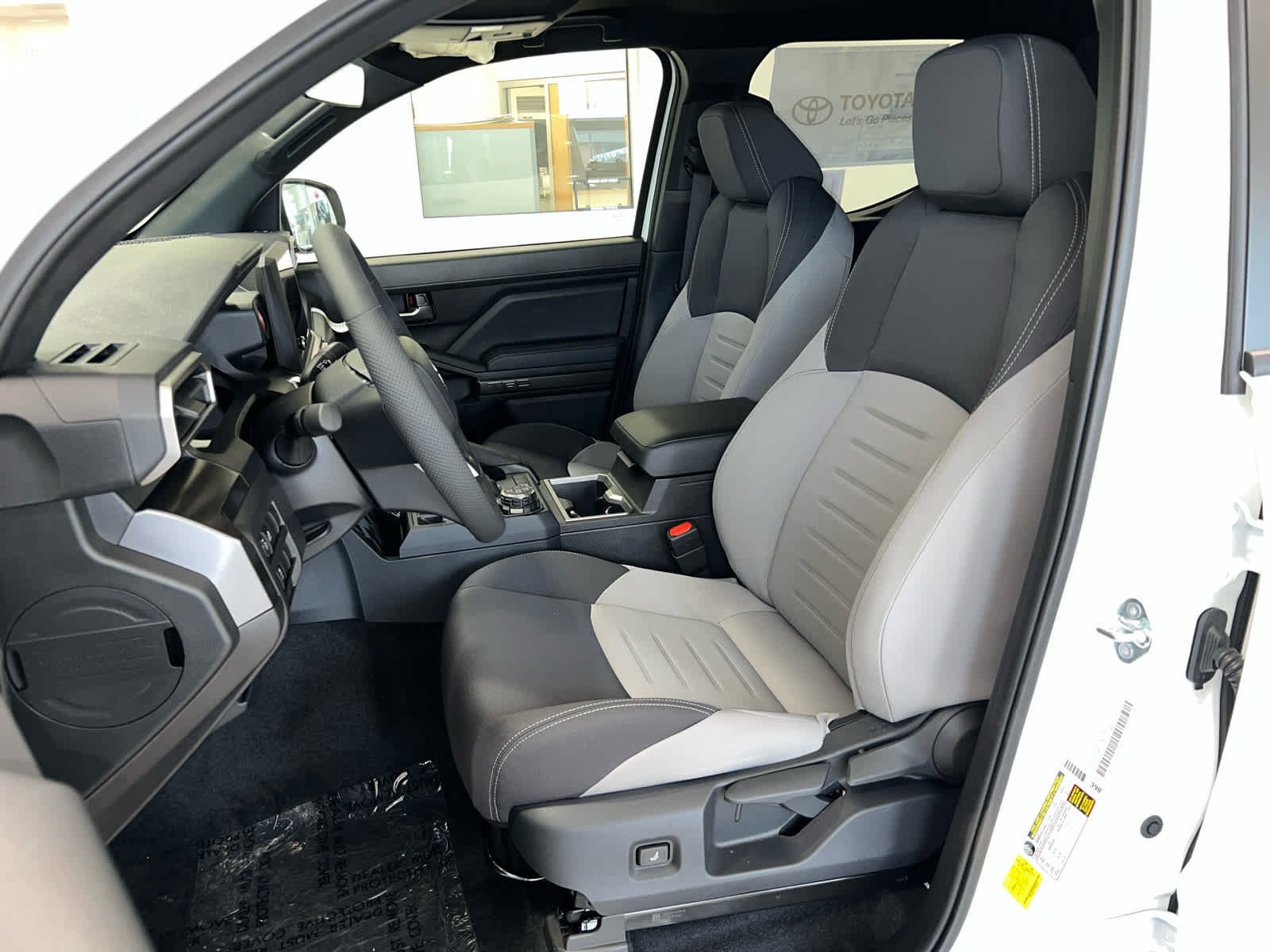 New 2026 Toyota Tacoma TRD Off-Road AWD/4WD image 14