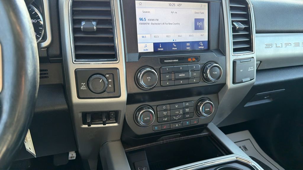 Used 2021 Ford F350 Lariat w/ Chrome Package image 31