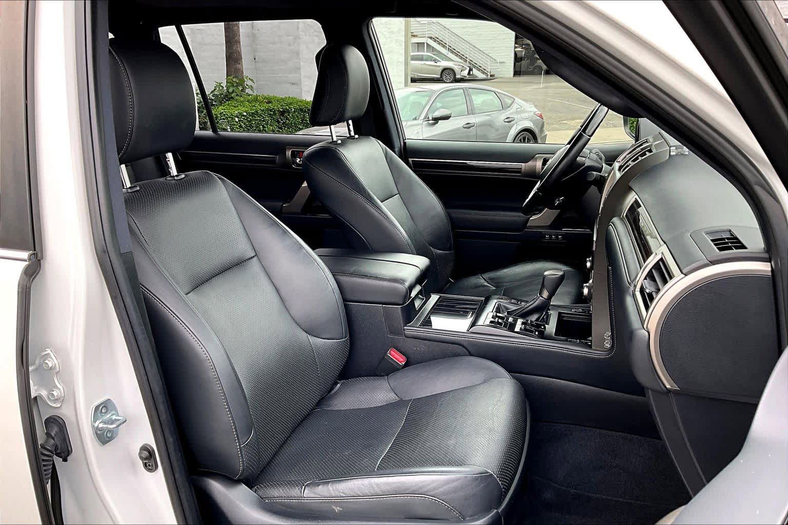 Used 2020 Lexus GX 460 Luxury w/ Off Road Package image 8