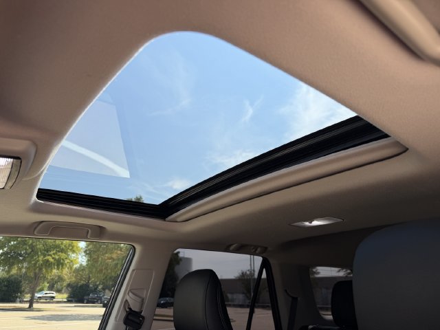 Used 2023 Toyota 4Runner SR5 Premium w/ Moonroof Package AWD/4WD image 24
