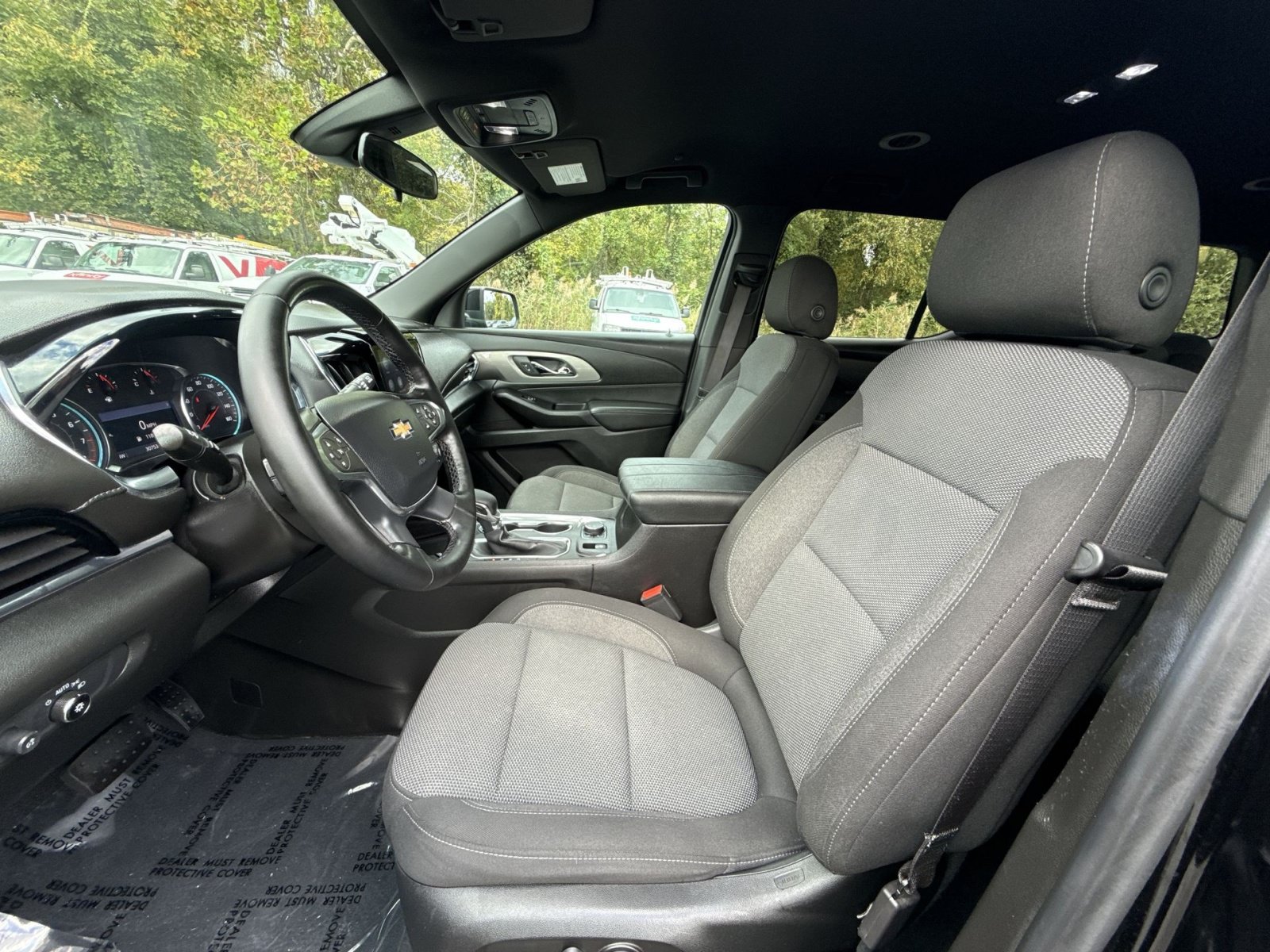 Used 2023 Chevrolet Traverse LT FWD image 14