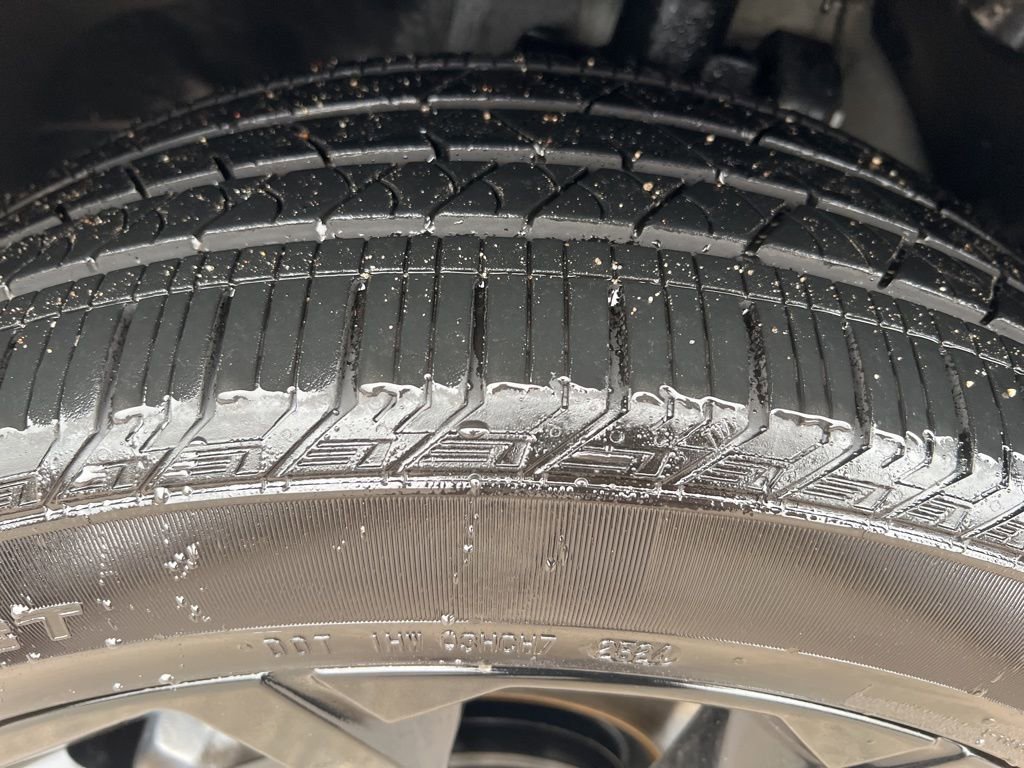 Certified 2025 Kia Sorento X-Line EX image 47