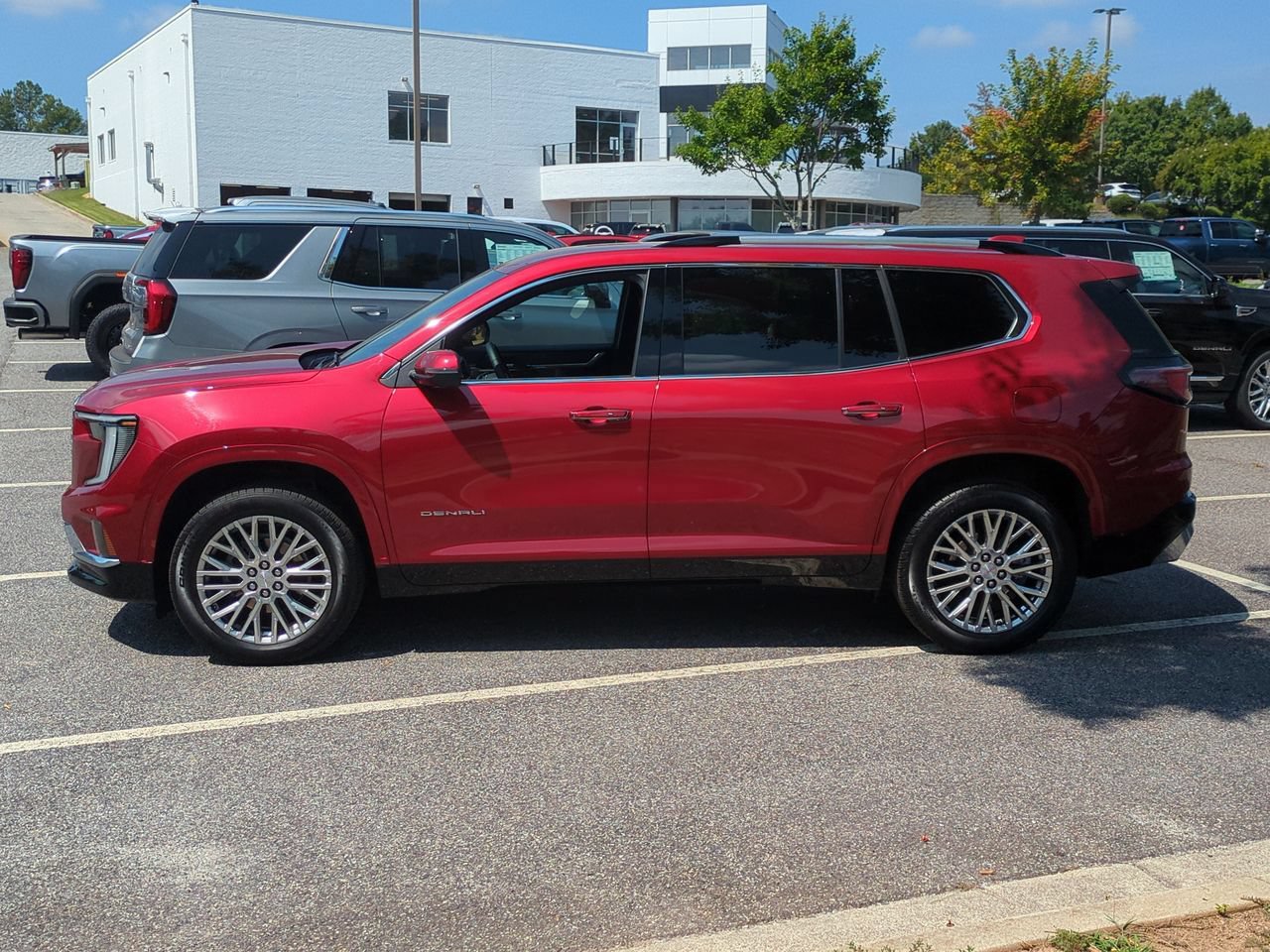 Used 2024 GMC Acadia Denali w/ LPO, Floor Liner Package AWD/4WD image 5