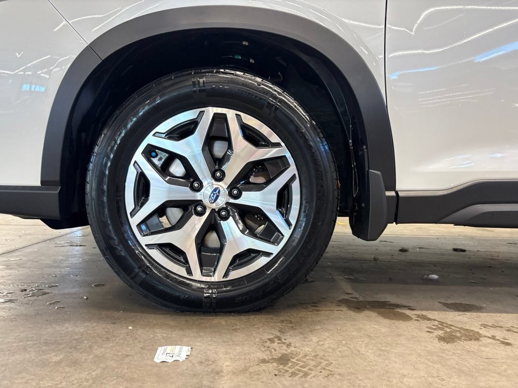 Certified 2023 Subaru Forester Premium AWD/4WD image 23