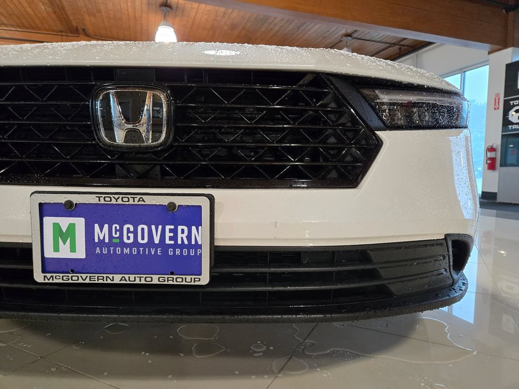 Used 2023 Honda Accord Sport image 11