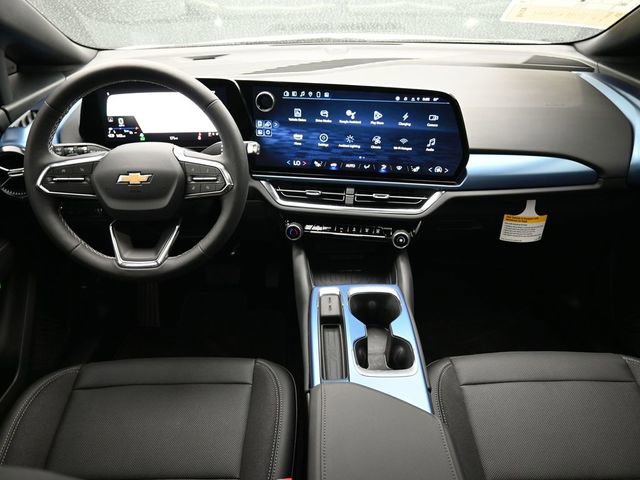 New 2025 Chevrolet Equinox EV LT image 25