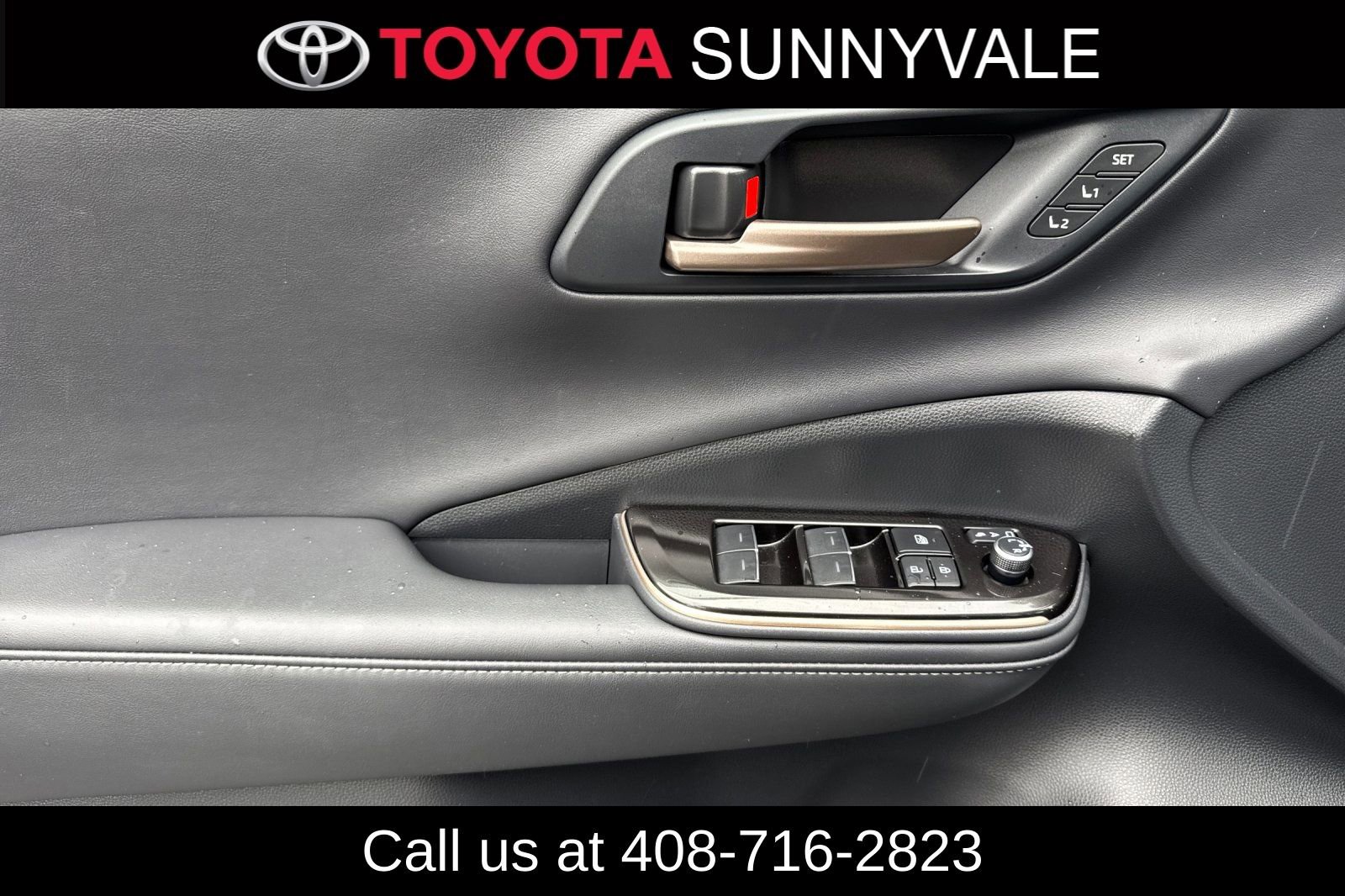 Used 2024 Toyota Crown AWD/4WD image 17
