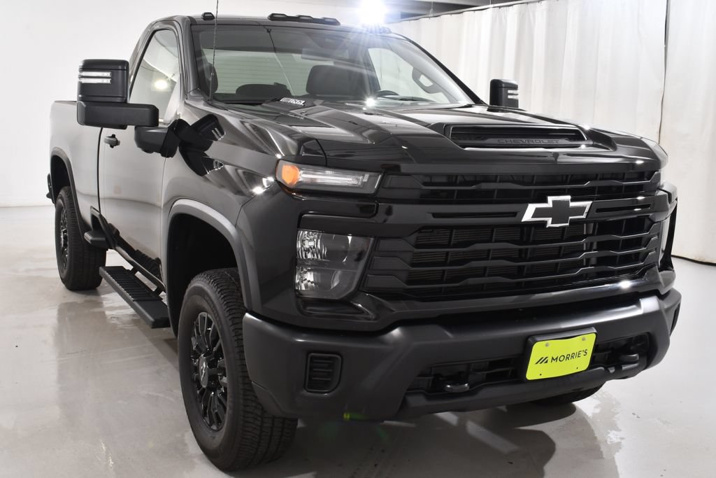 Used 2025 Chevrolet Silverado 3500 W/T AWD/4WD image 4