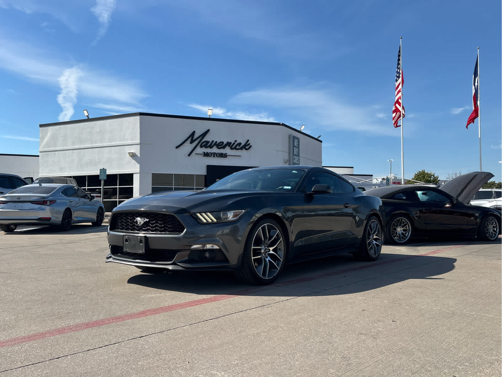 Used 2016 Ford Mustang Premium RWD image 1