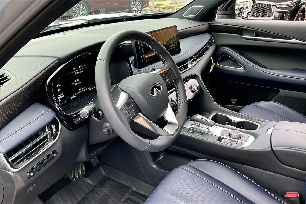 Certified 2026 INFINITI QX60 Sport w/ Dark Cargo Package image 18