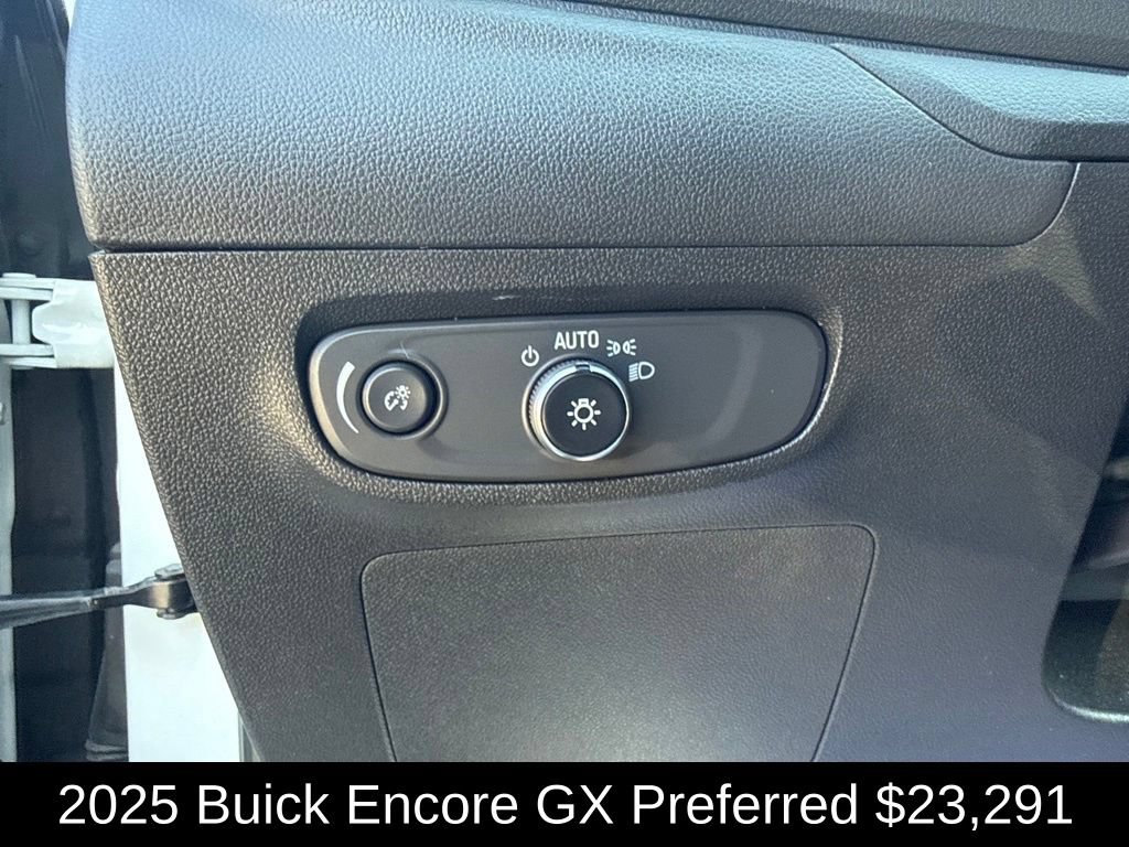Used 2025 Buick Encore GX Preferred AWD/4WD image 23
