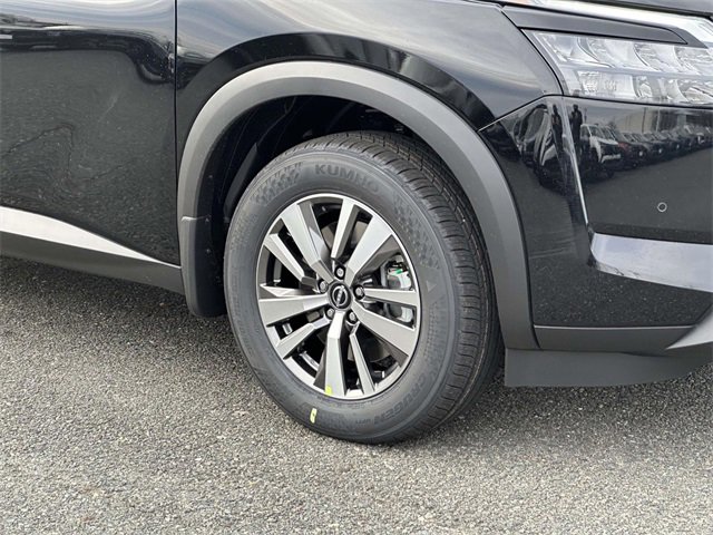 New 2025 Nissan Pathfinder SL image 7