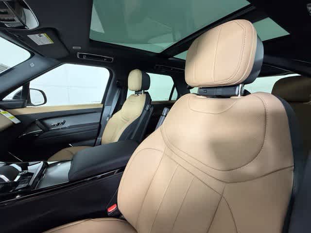 New 2027 Land Rover Range Rover Sport Dynamic SE AWD/4WD image 5