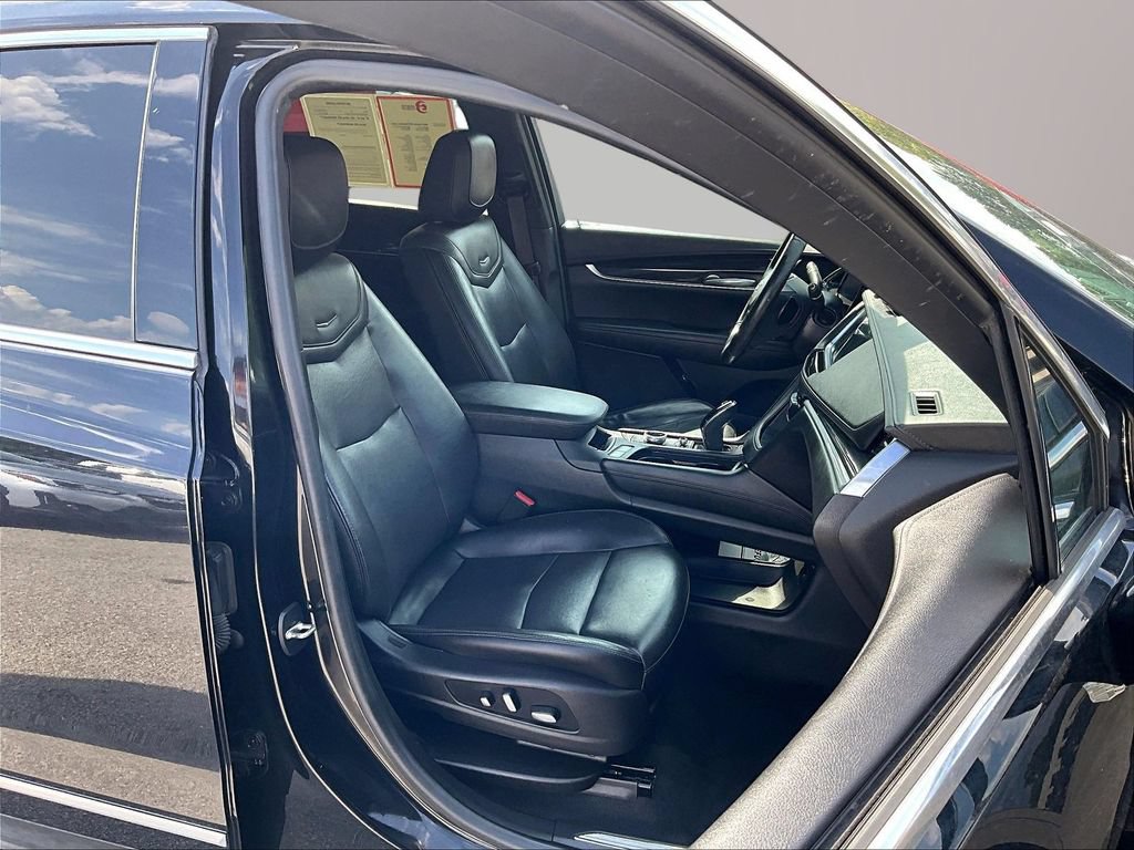 Used 2021 Cadillac XT5 Premium Luxury AWD/4WD image 7