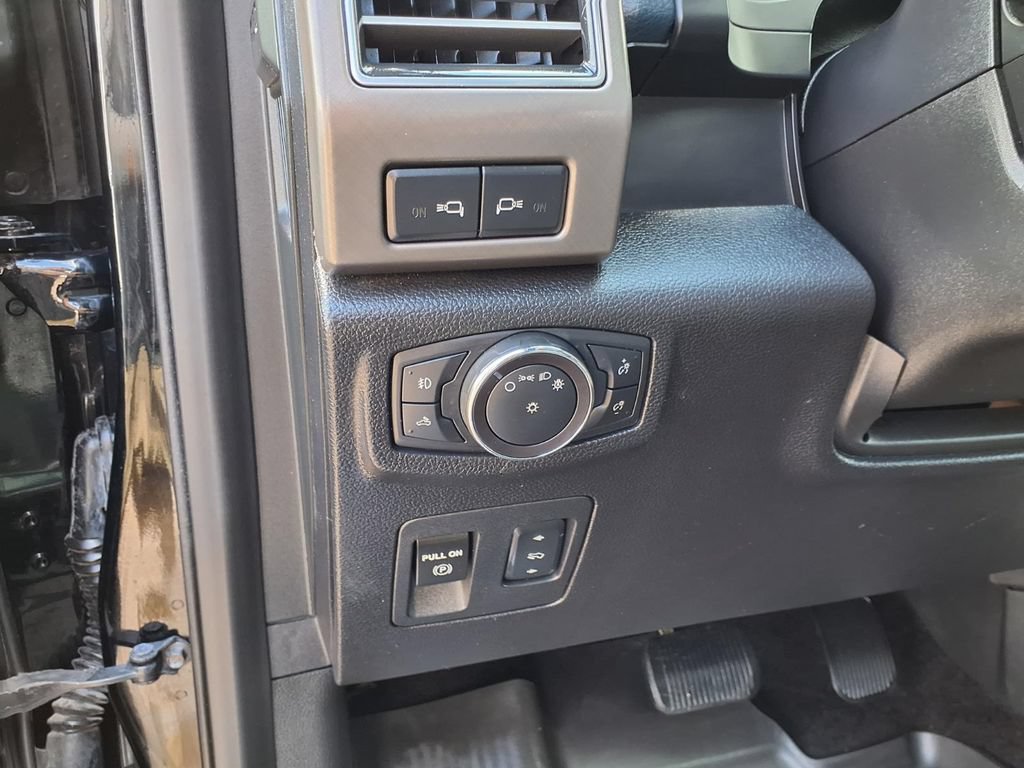 Used 2018 Ford F150 Limited w/ Trailer Tow Package AWD/4WD image 24