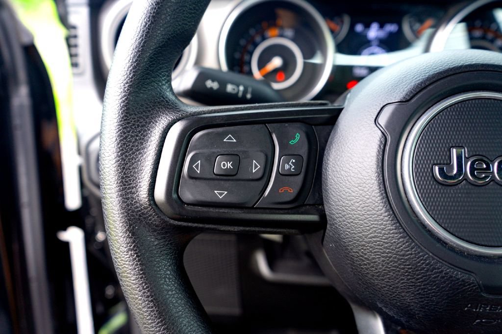 Used 2023 Jeep Wrangler Sport AWD/4WD image 15