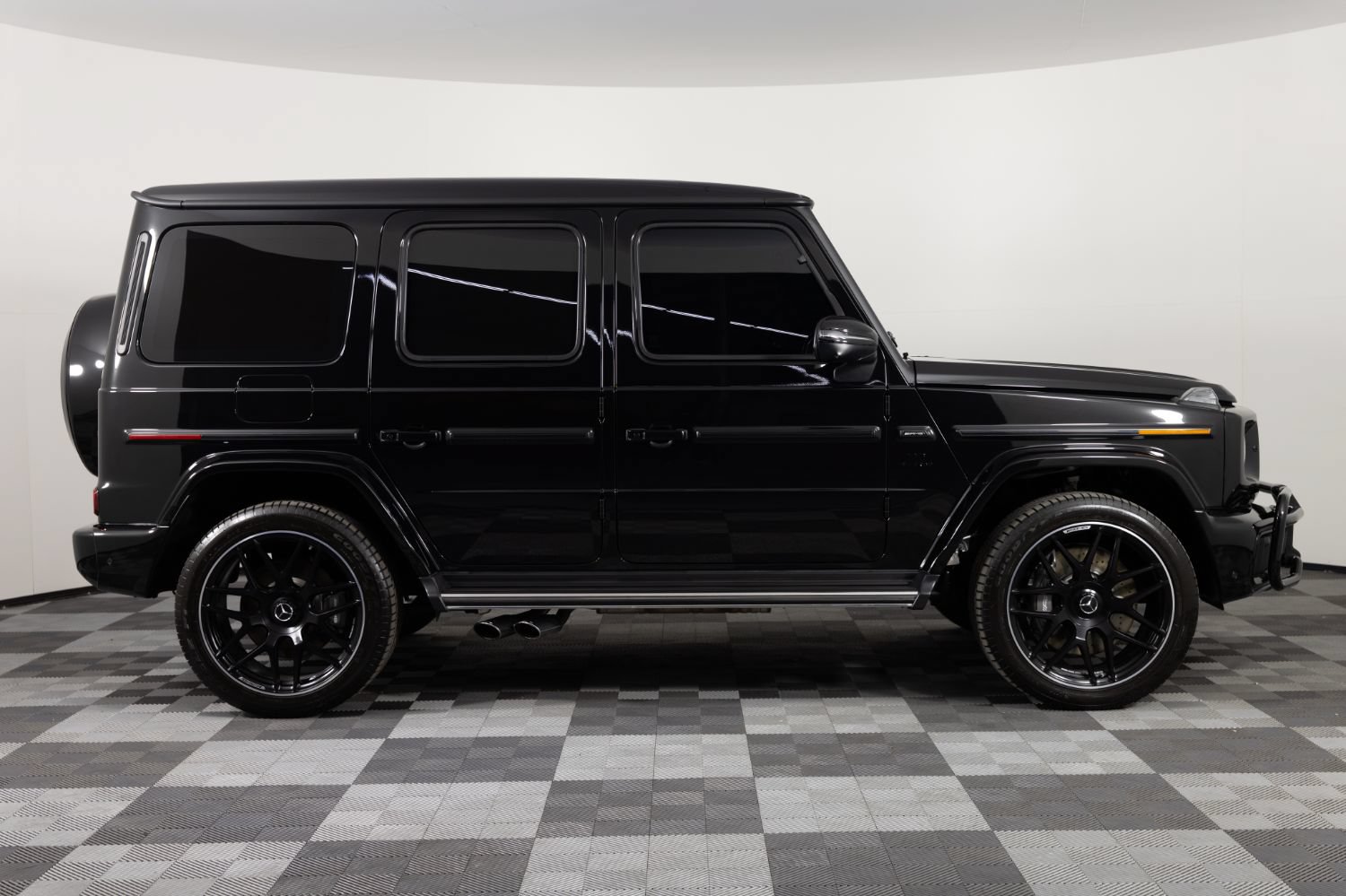 Used 2025 Mercedes-Benz G 63 AMG 4MATIC image 9