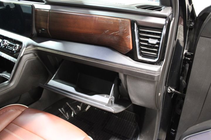 Used 2023 GMC Sierra 1500 Denali Ultimate image 29