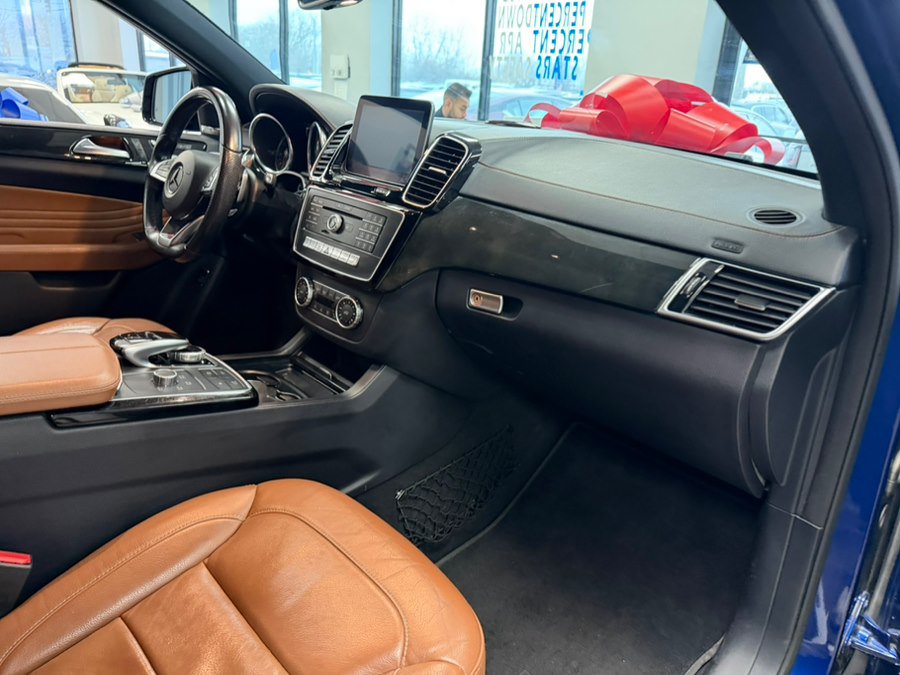 Used 2017 Mercedes-Benz GLE 43 AMG 4MATIC Coupe w/ Parking Assist Package image 42