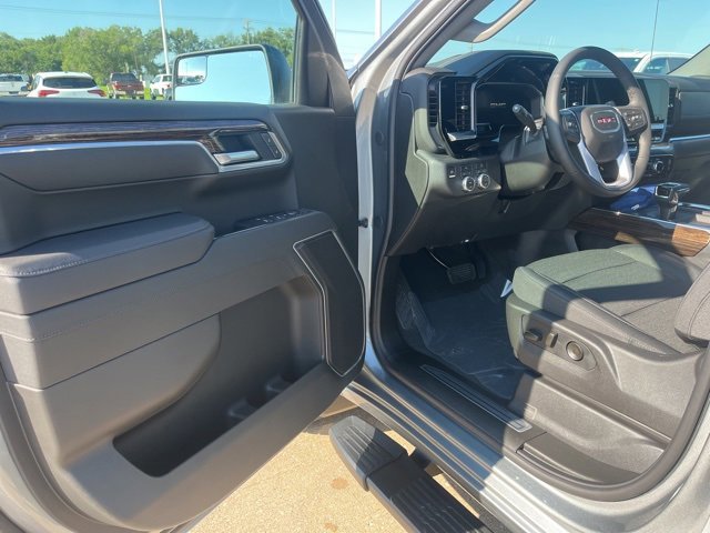 New 2026 GMC Sierra 1500 Elevation image 14