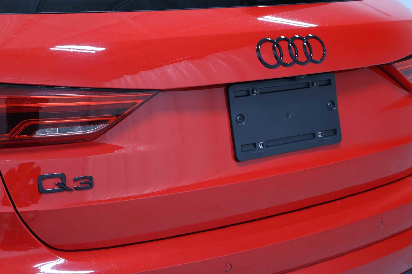 Used 2023 Audi Q3 2.0T Premium Plus image 8