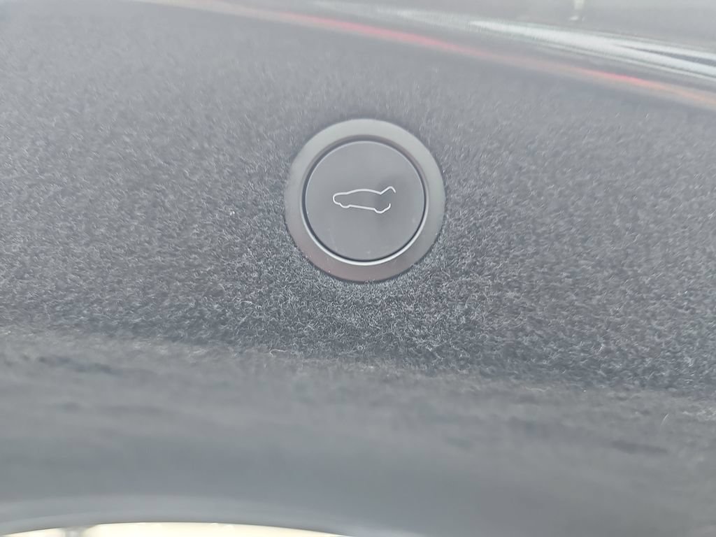 Used 2024 Tesla Model 3 Performance AWD/4WD image 18
