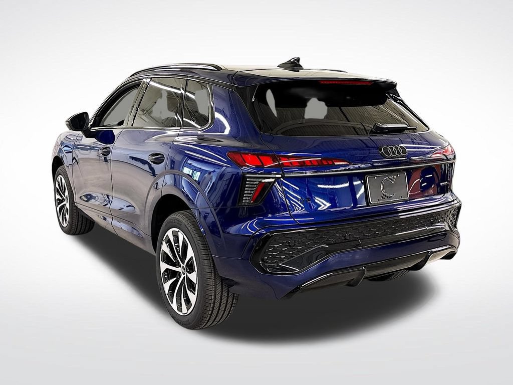 New 2026 Audi Q3 quattro 2.0T AWD/4WD image 3