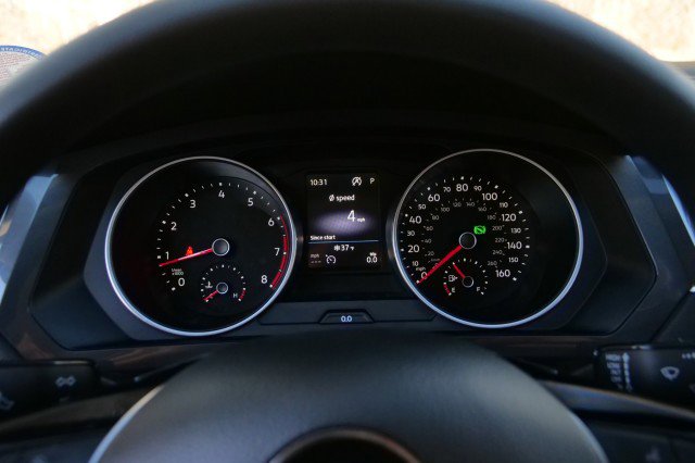 Used 2020 Volkswagen Tiguan S image 8