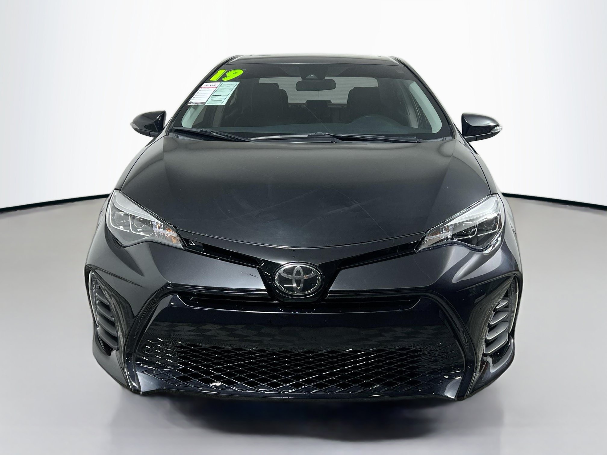 Used 2019 Toyota Corolla SE w/ SE Premium Package FWD image 11