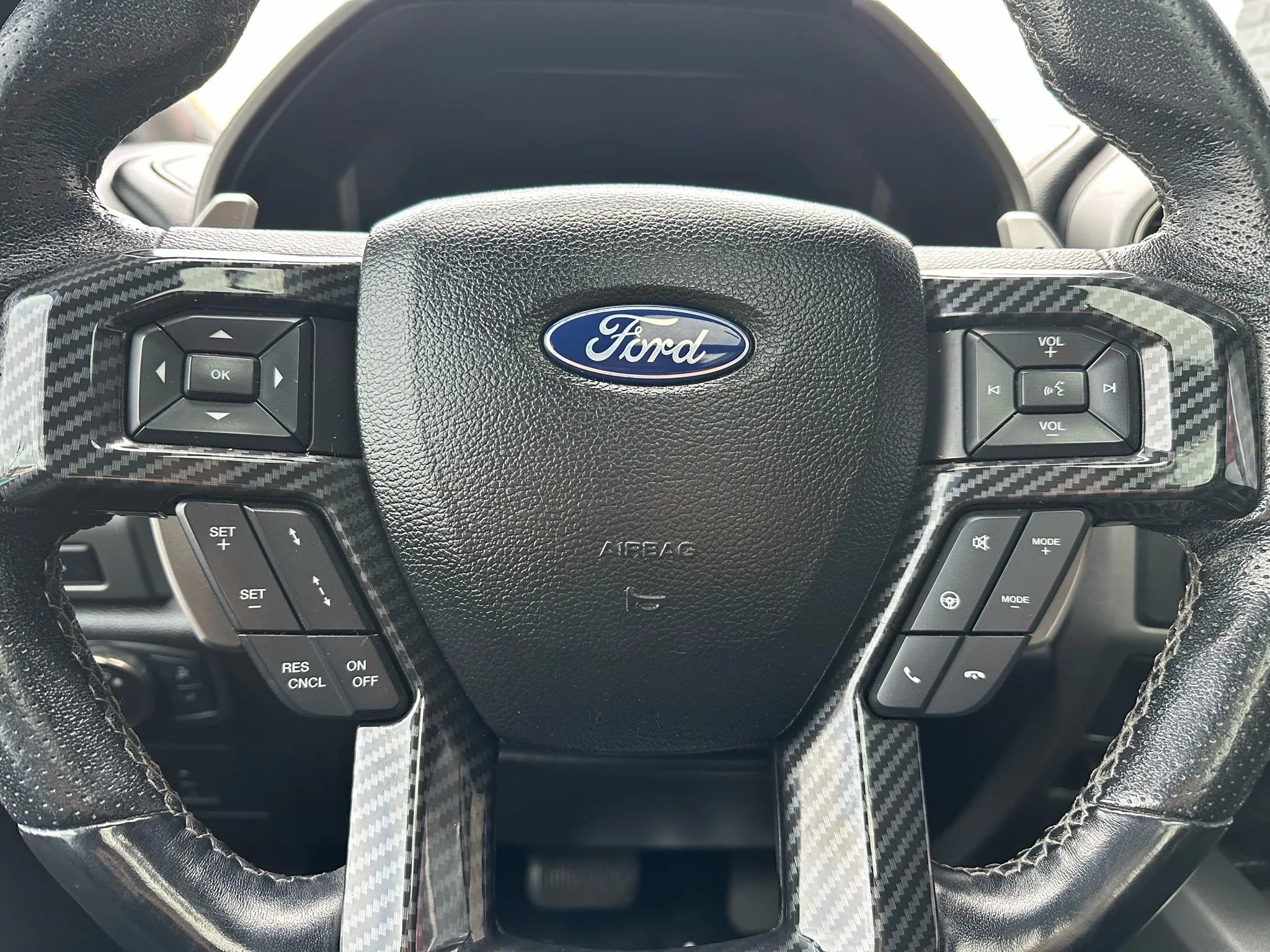 Used 2018 Ford F150 Raptor w/ Equipment Group 802A Luxury image 17
