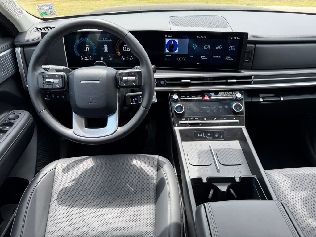Certified 2025 Hyundai Santa Fe SEL image 16